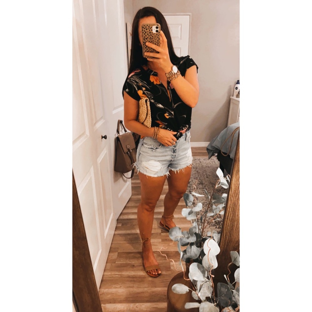 🤎Philosophy floral black blouse v neck small s